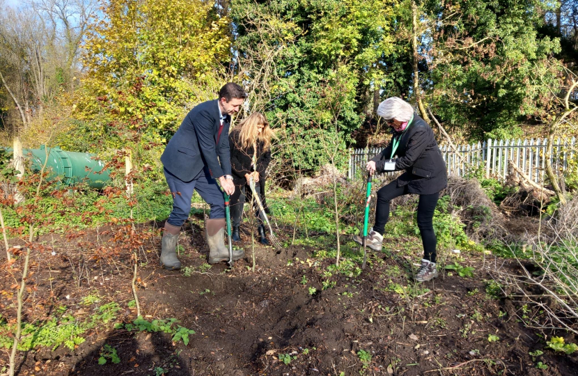 Gareth delivers the planting of 145,000 trees | Chesham & Amersham